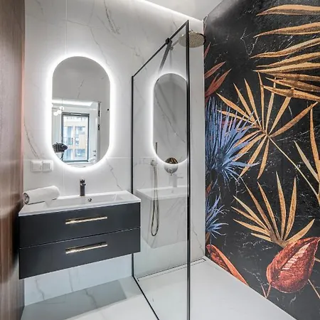 Amber Centrum Lux 公寓 格但斯克