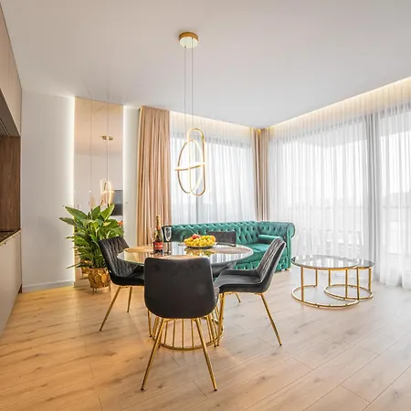 Amber Centrum Lux * 格但斯克