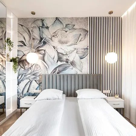 Amber Centrum Lux 格但斯克